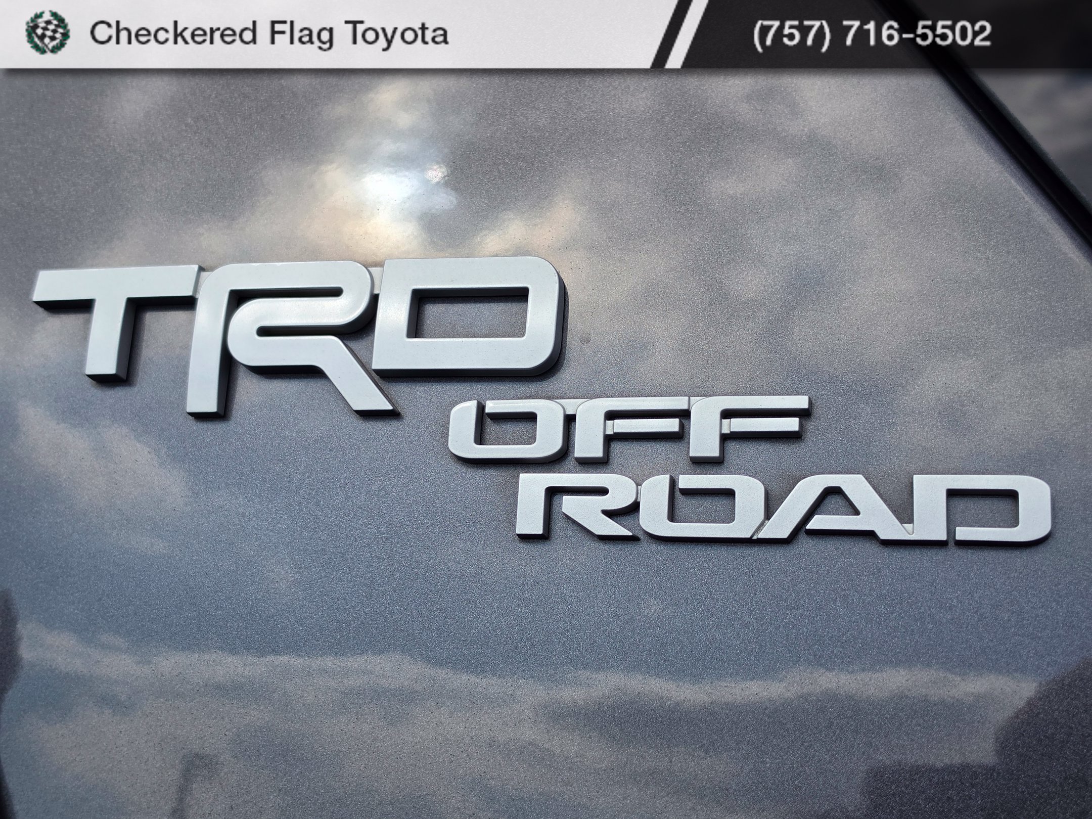 Used 2018 Magnetic Gray Metallic Toyota TRD Off-Road Premium image 8