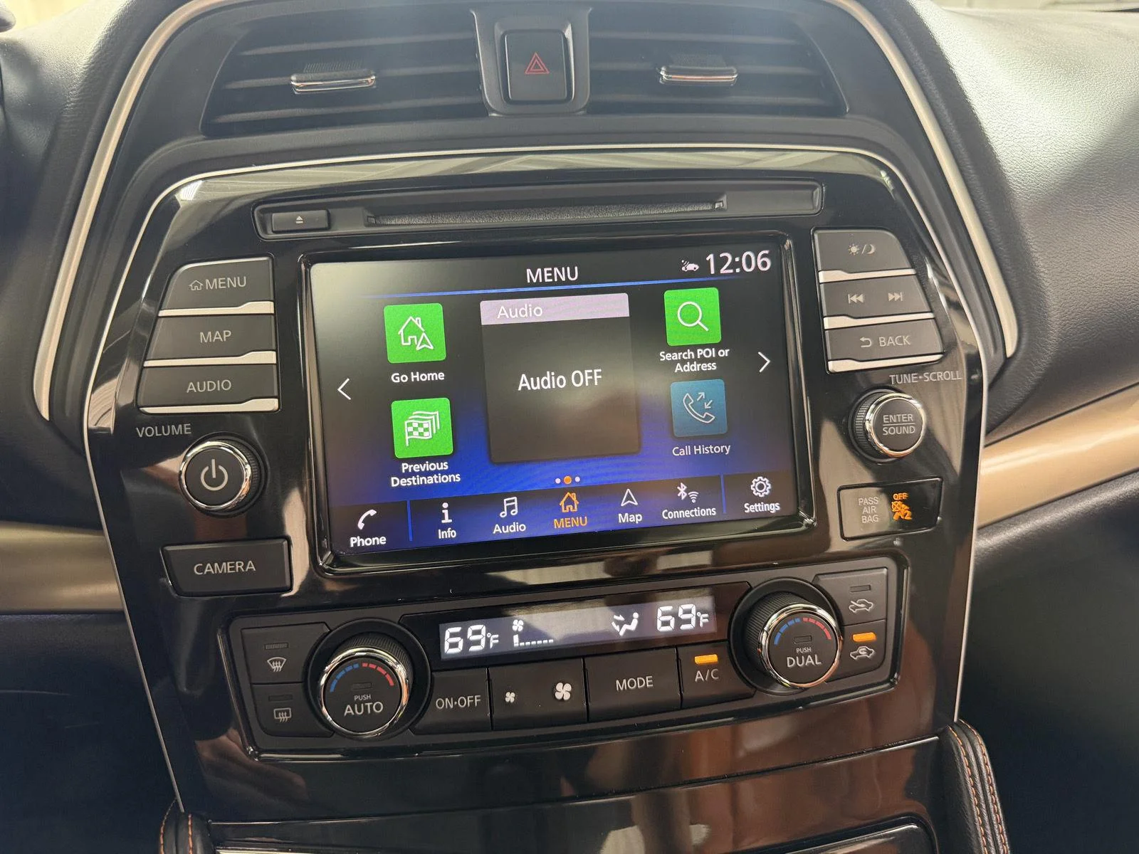 Used 2019 Pearl White Tricoat Nissan Platinum image 19