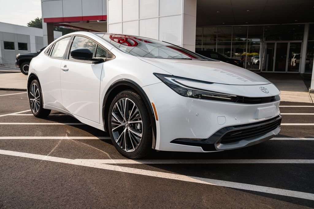 New 2026 Wind Chill Pearl Toyota Limited image 10