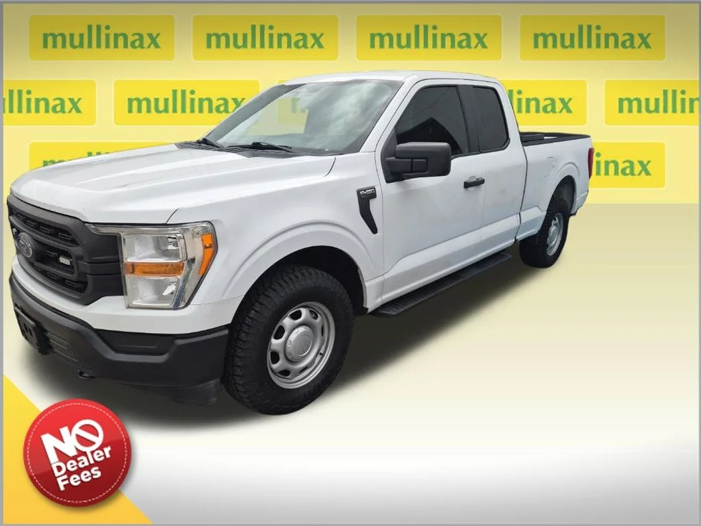 Used 2022 White Ford XL image 1