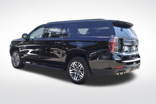 Used 2025 Black Chevrolet Z71 image 9