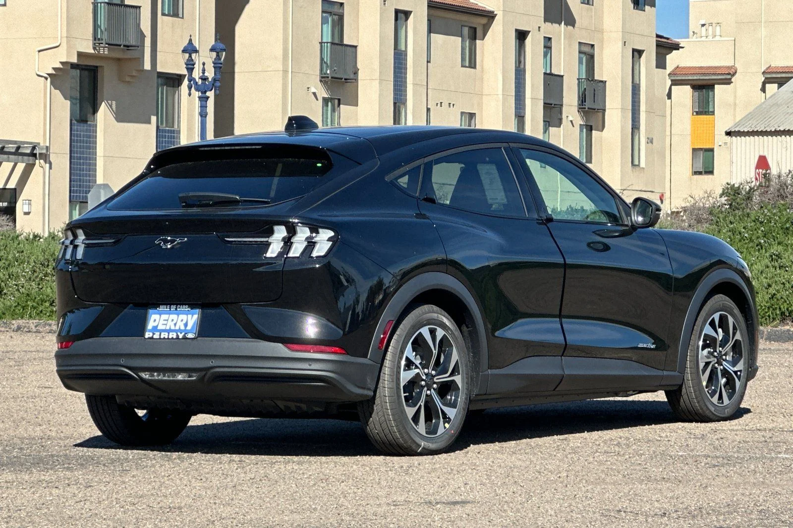New 2026 Shadow Black Ford Select image 3