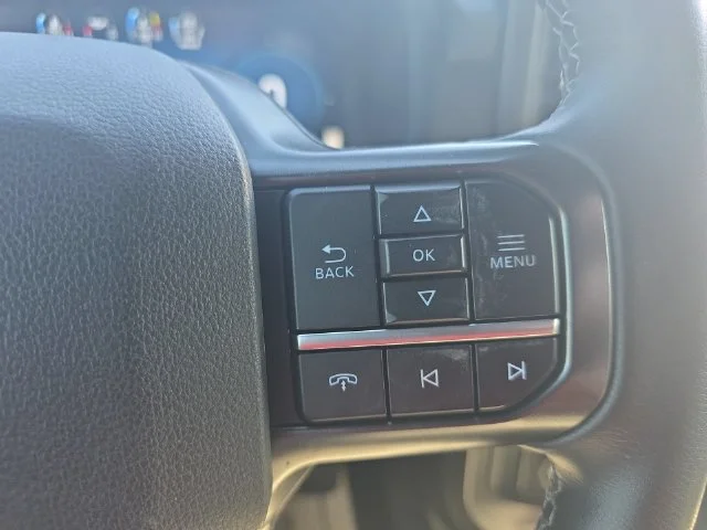 Used 2024 Silver Ford XLT image 18