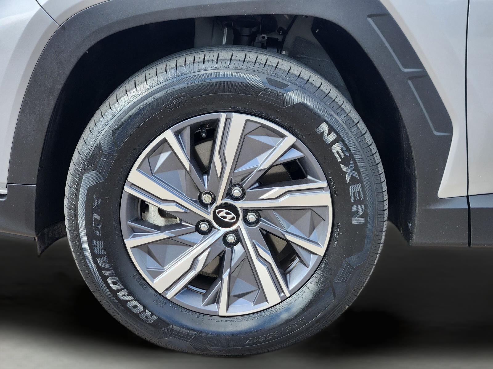 Used 2022 Shimmering Silver Hyundai Blue image 9