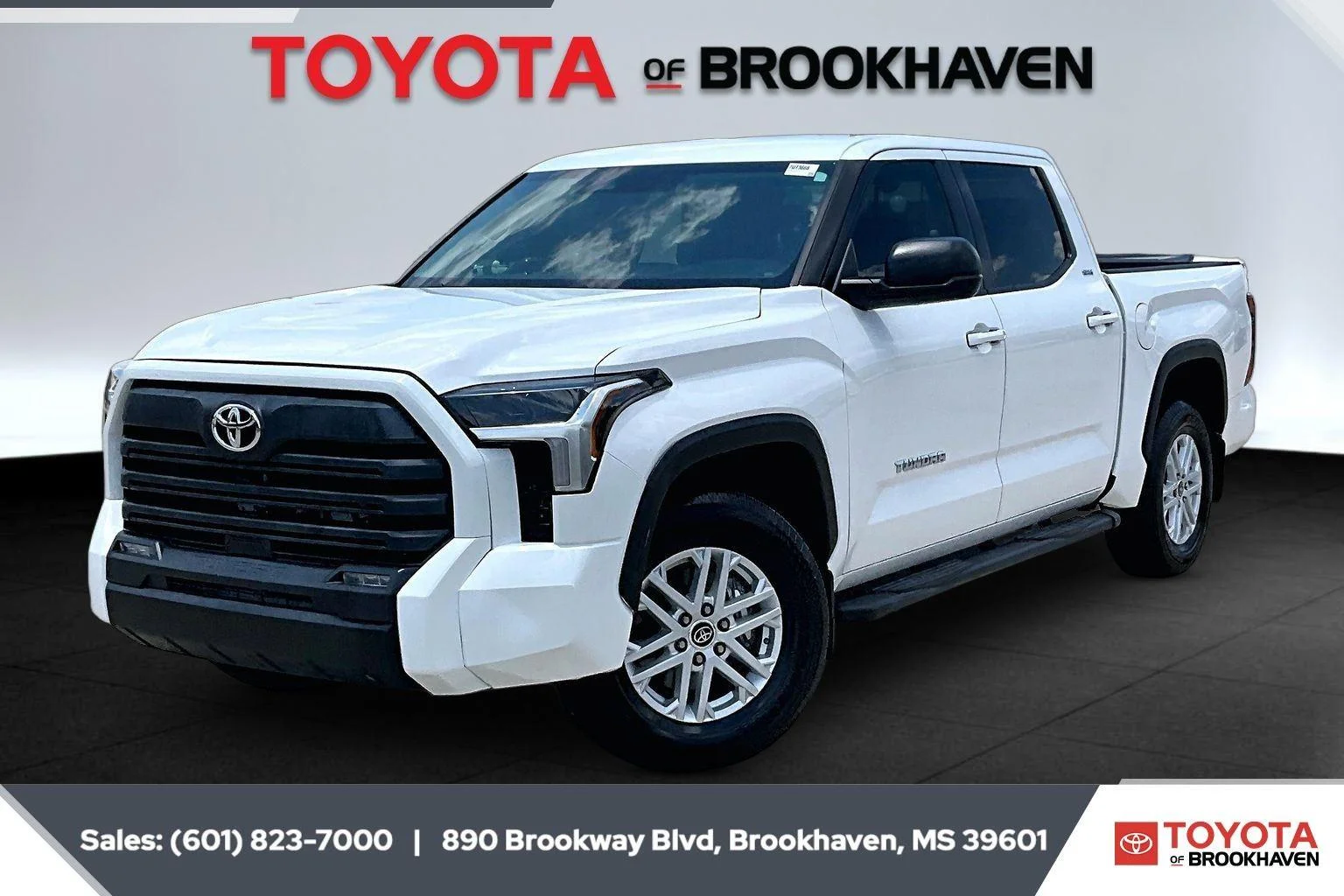 Used 2024 Ice Cap Toyota SR5 image 10