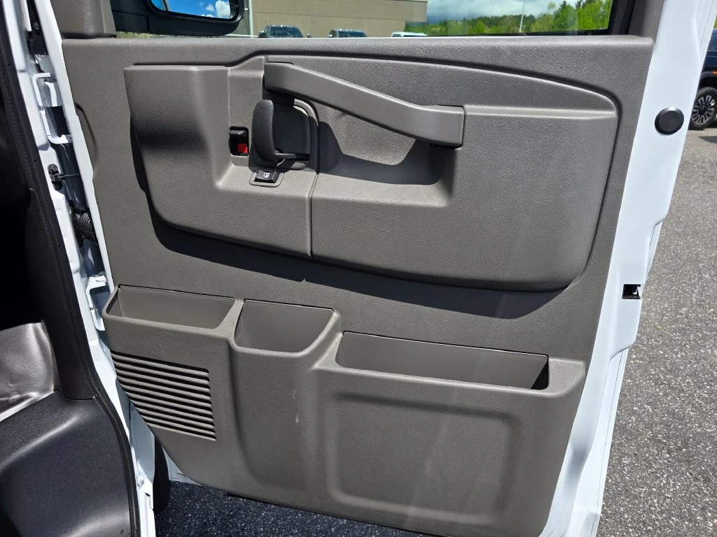 New 2026 White Chevrolet Work Van image 36