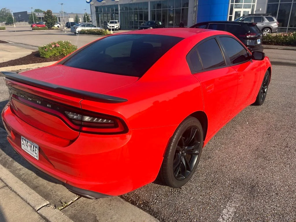 Used 2017 Go Mango! Dodge SE image 3