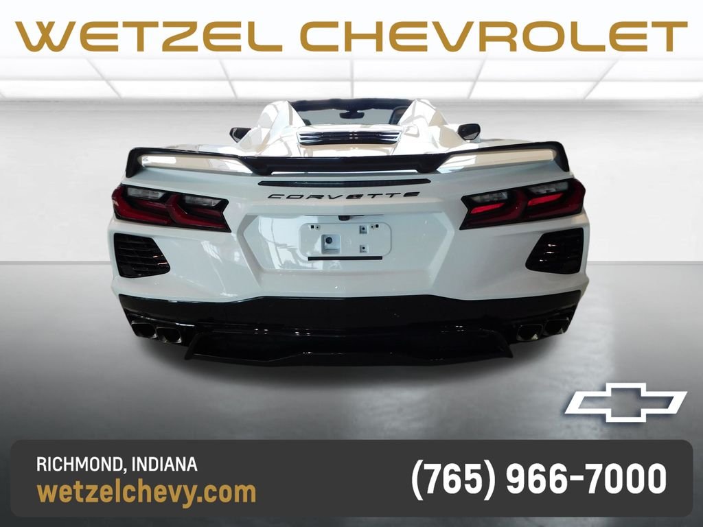 Used 2023 White Chevrolet Stingray image 4