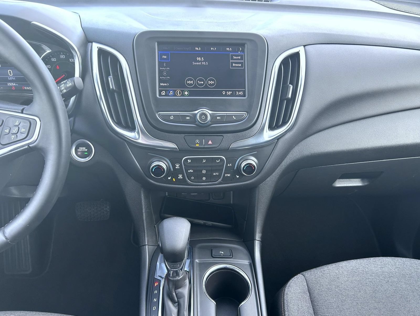 2024 Chevrolet Equinox LT - Photo 13