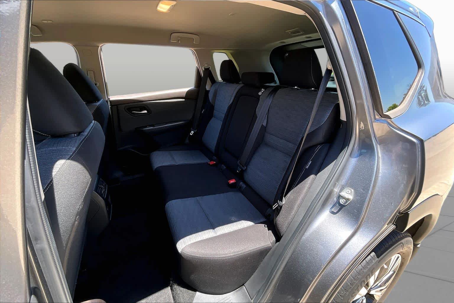 Certified Used 2023 Gun Metallic Nissan SV image 17