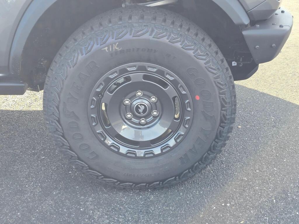 New 2025 Carbonized Gray Metallic Ford Badlands® image 4