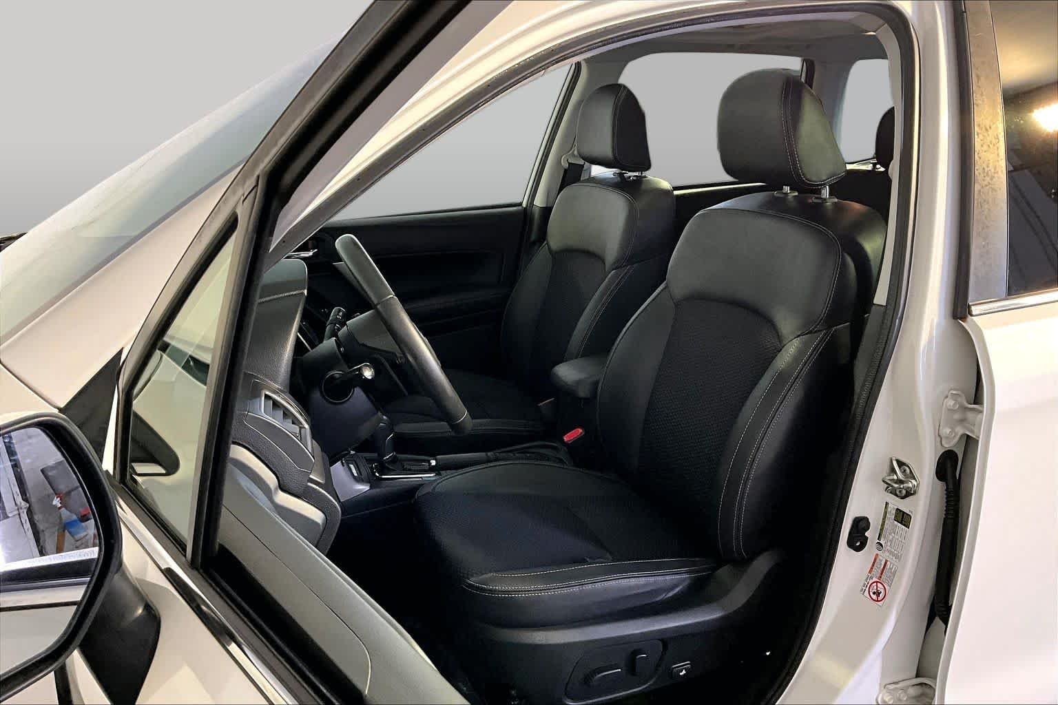 Used 2018 Crystal White Pearl Subaru Premium image 9