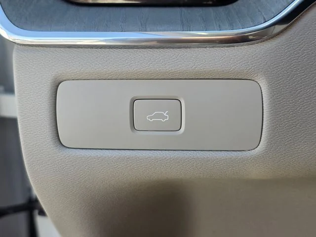 2023 Volvo XC60 Plus - Photo 42