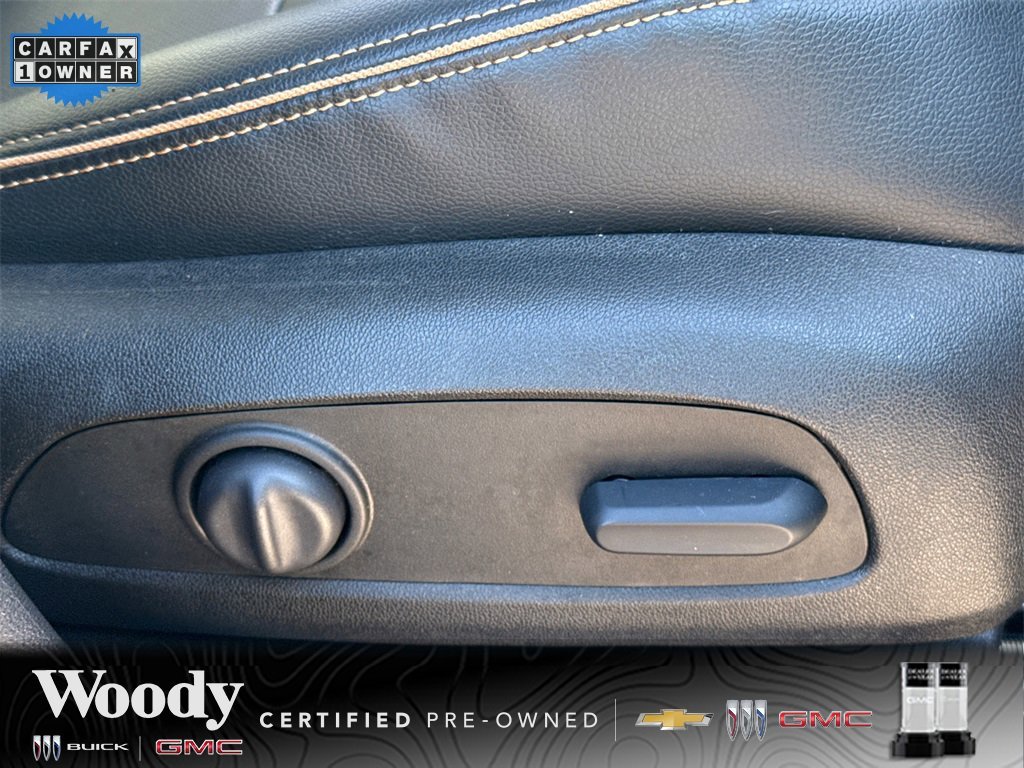 2023 GMC TERRAIN - Image 38