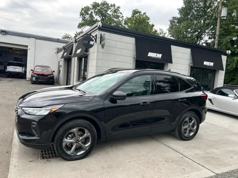 Used 2025 Black Ford ST-Line Sport Utility 4D image 3