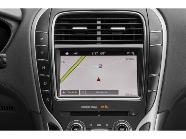 Used 2019 White Platinum Lincoln Reserve image 16
