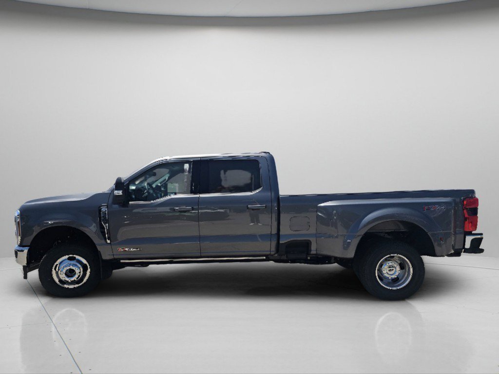 New 2026 Carbonized Gray Metallic Ford LARIAT image 24