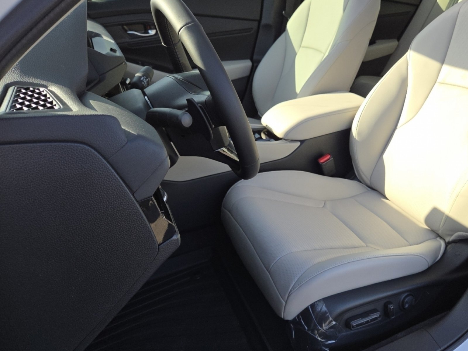New 2026 Platinum White Pearl Honda EX-L image 24