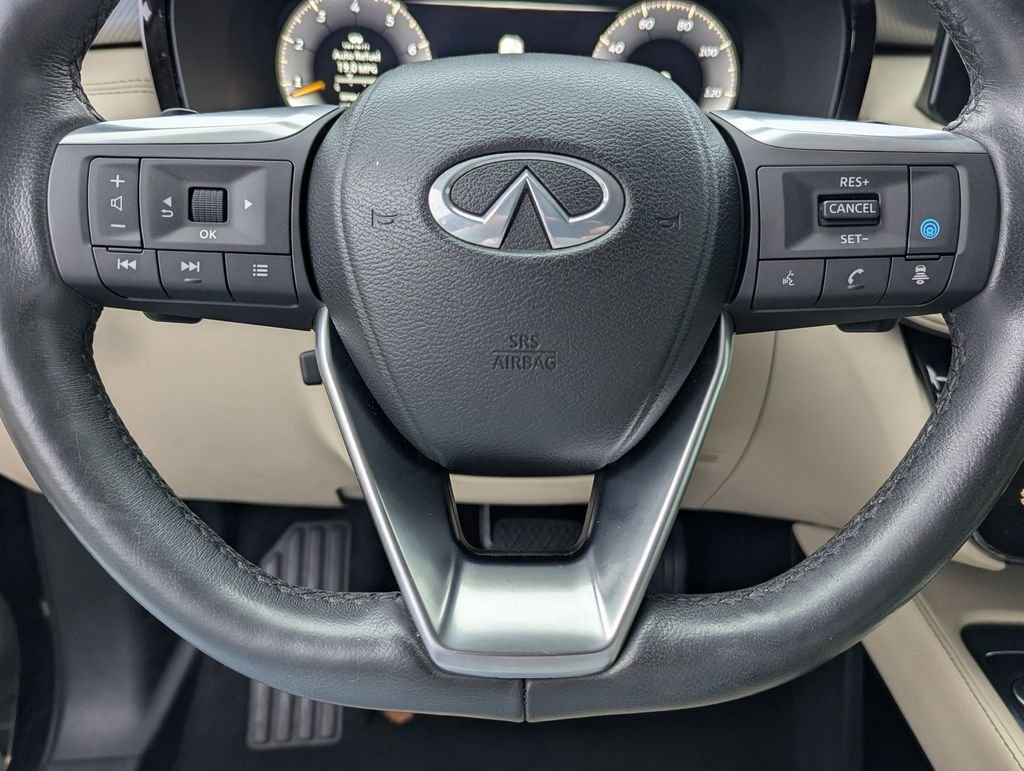 Used 2023 Black INFINITI LUXE AWD image 5