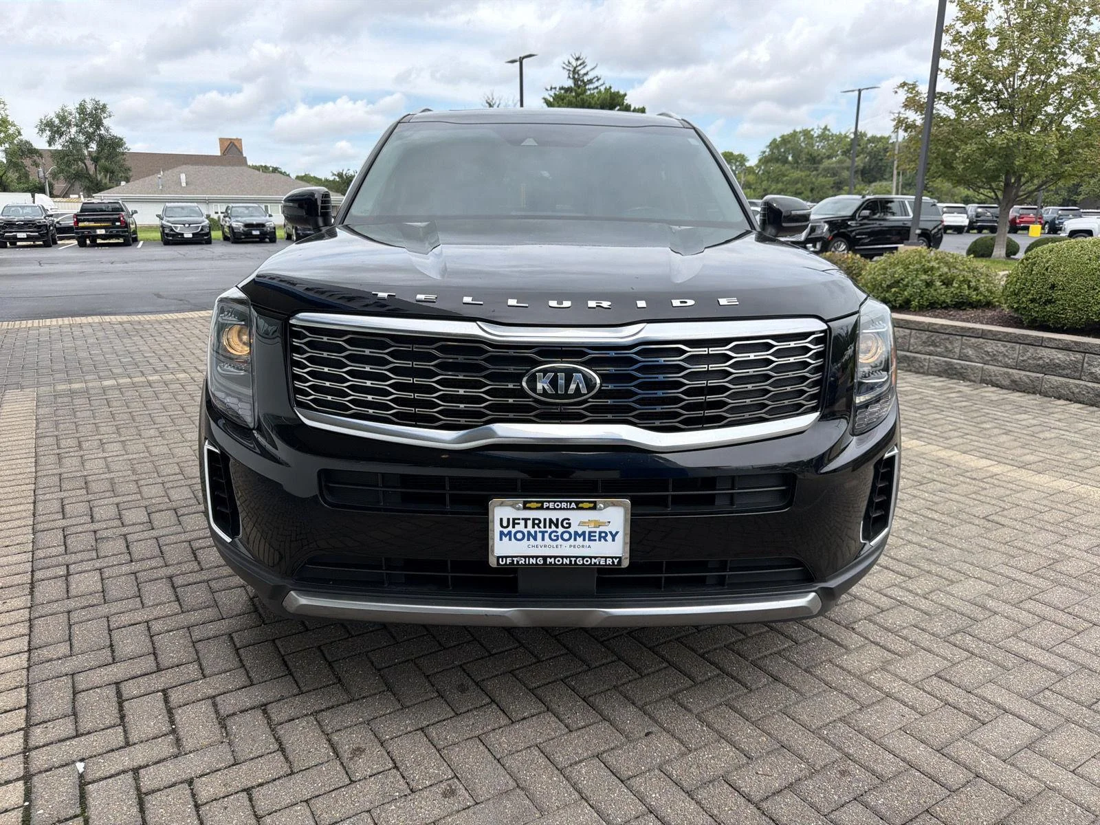 Used 2020 Ebony Black Kia EX image 8