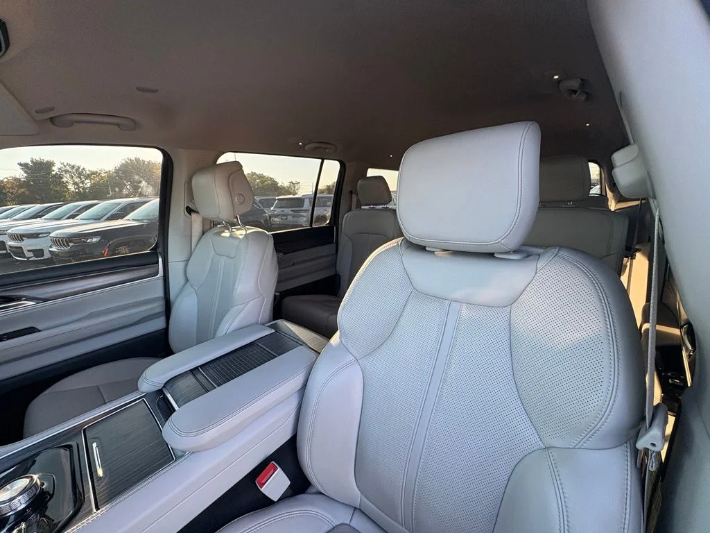 Used 2023 Silver Jeep Series II image 13