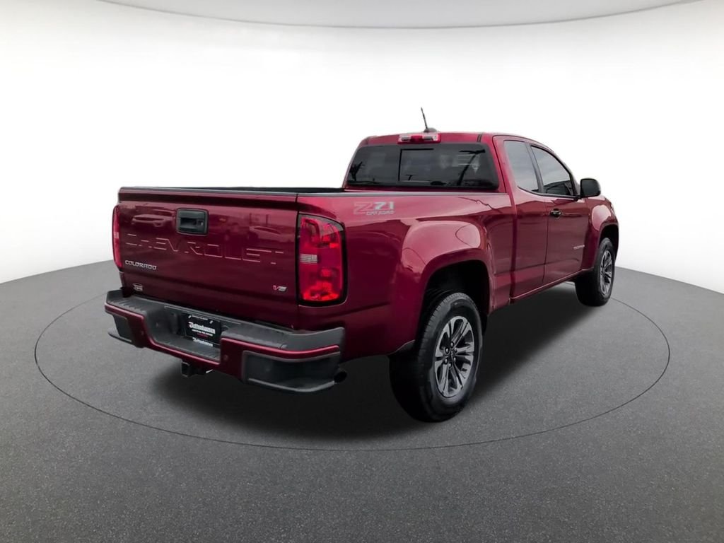 Used 2022 Red Chevrolet Z71 image 9