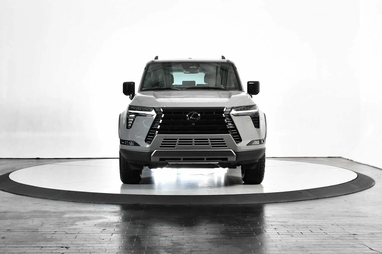 Used 2024 Incognito Lexus Overtrail image 8