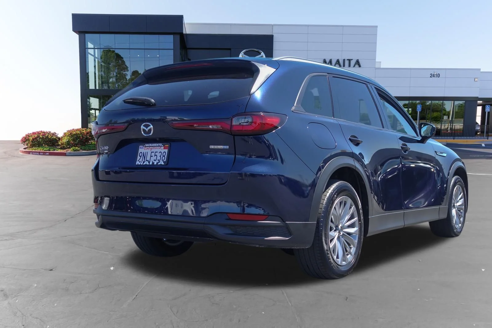 Certified Used 2024 Deep Crystal Blue Mica Mazda Preferred image 4