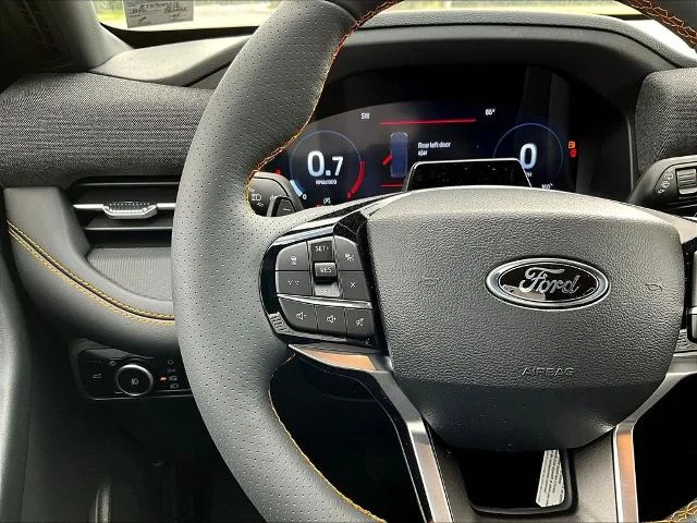 New 2026 Star White Metallic Tri-Coat Ford Tremor® image 53