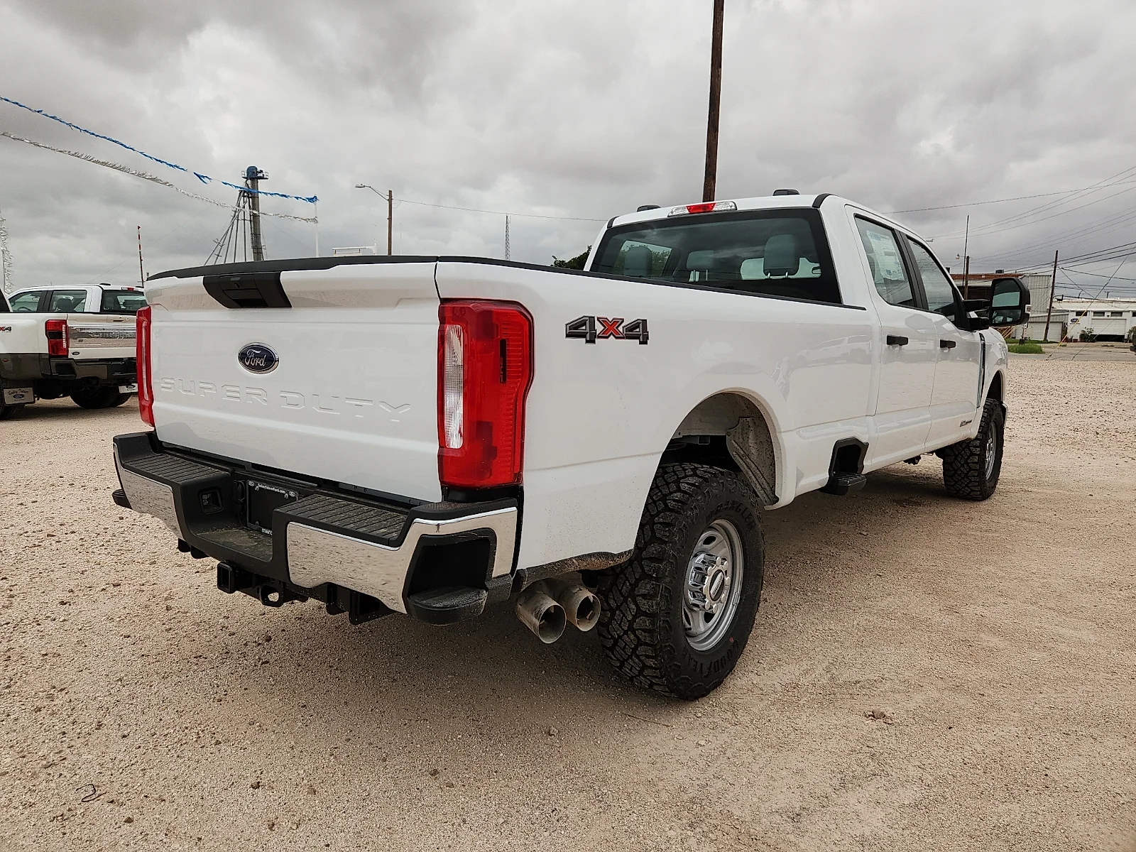 New 2026 Oxford White Ford F-250® XL image 7