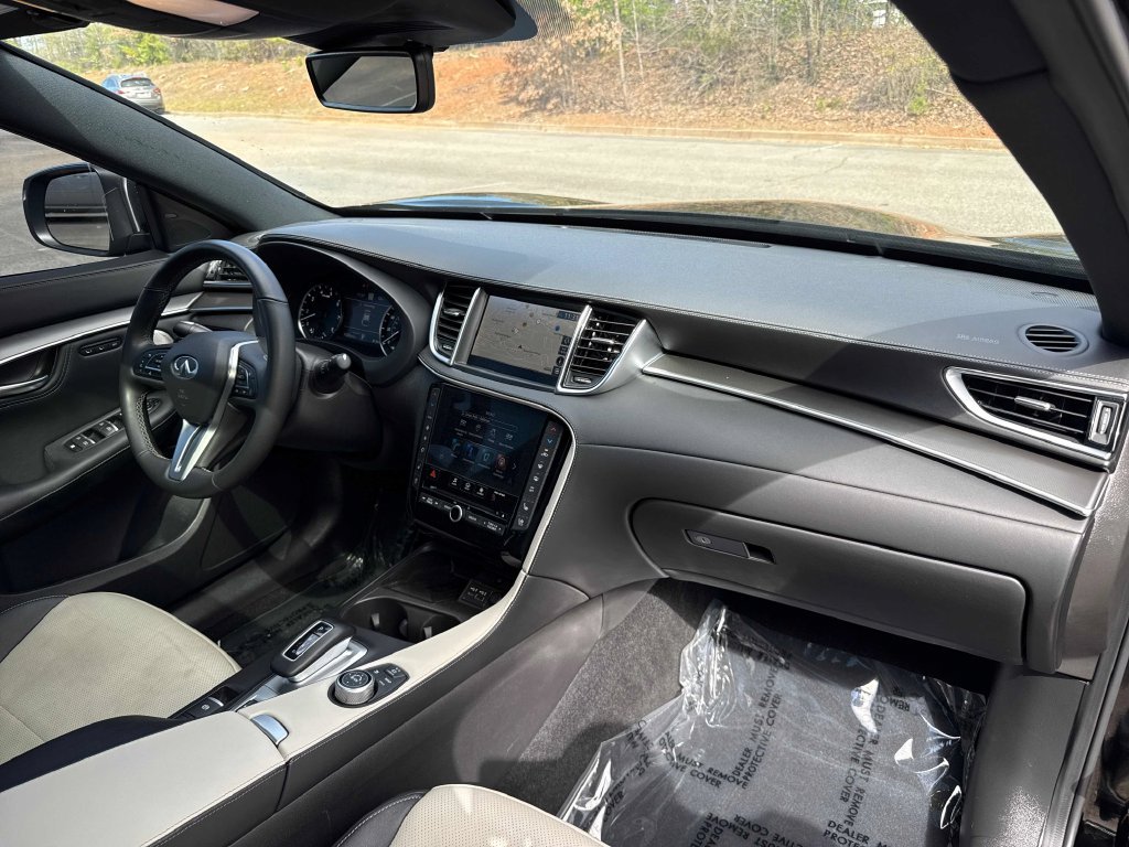 2025 INFINITI QX55 Essential - Photo 28