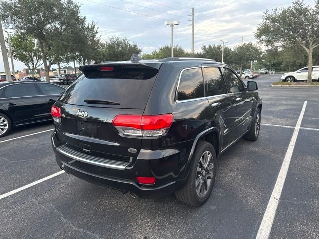 Used 2018 Diamond Black Jeep Overland image 5