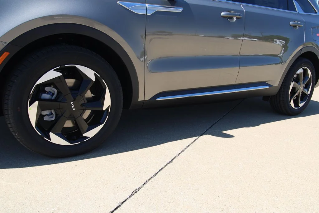 New 2026 Volcanic Sand Kia EX image 11
