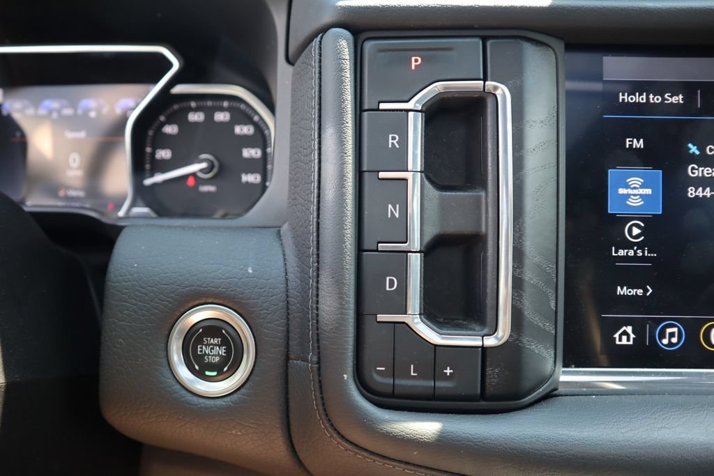 Used 2021 WHITE FROST TRICOAT GMC Denali image 23