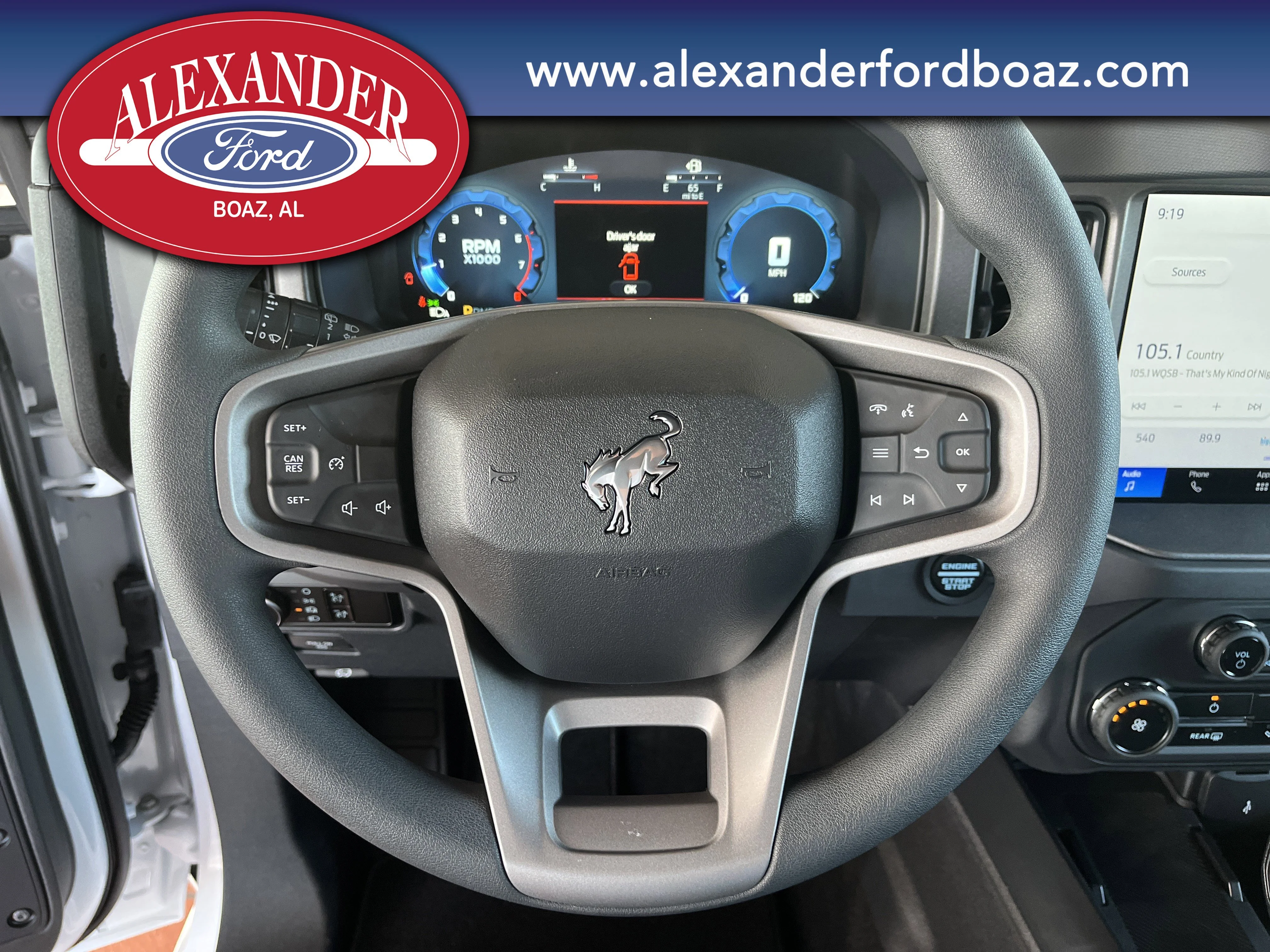 2025 Ford Bronco 4-Door Base - Photo 23