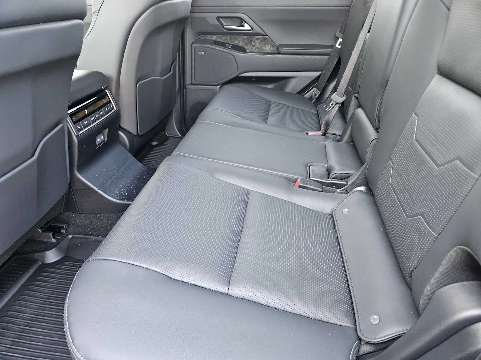 Certified Used 2026 ATOMIC SILVER Lexus Luxury+ image 21