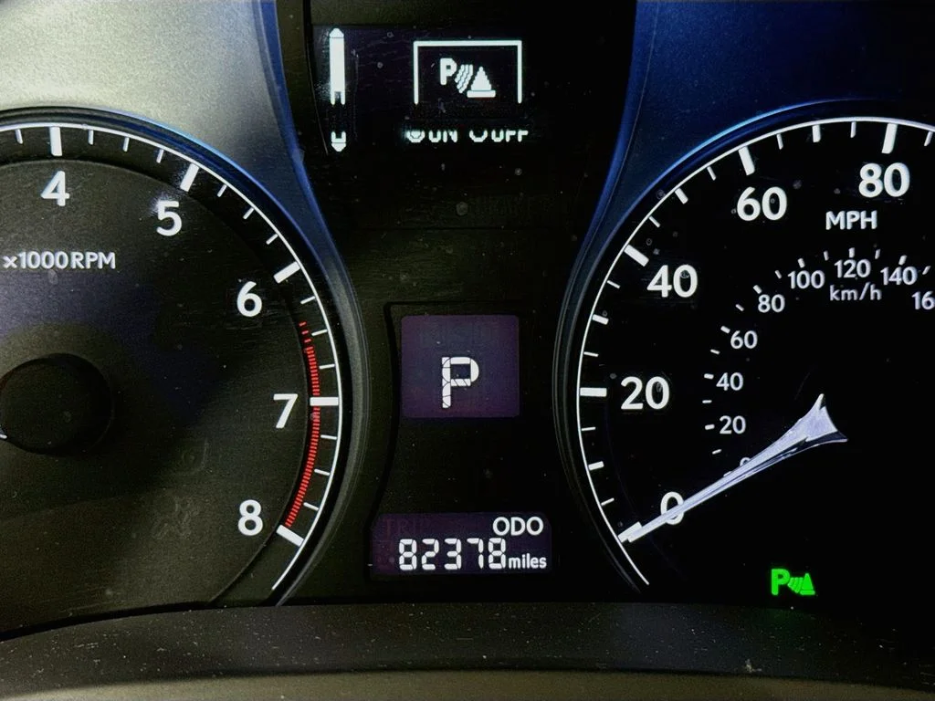 Used 2015 Obsidian Lexus Base image 17