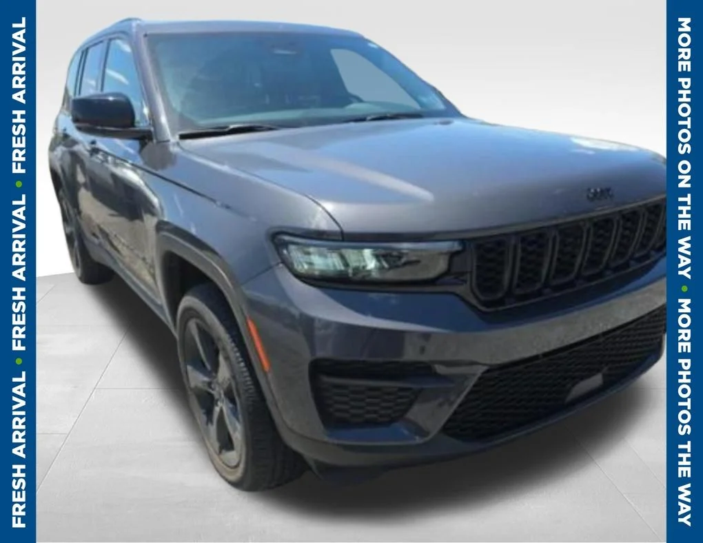 2023 Jeep Grand Cherokee Altitude 4x4's photo
