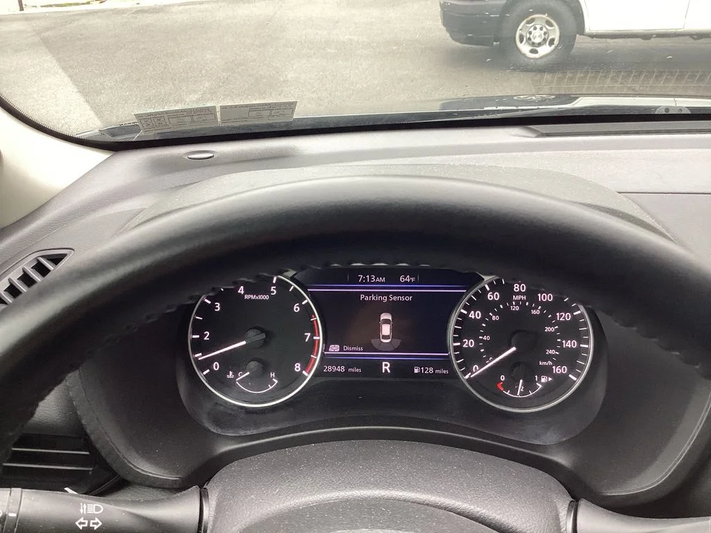 Used 2022 Gray Nissan SV image 15