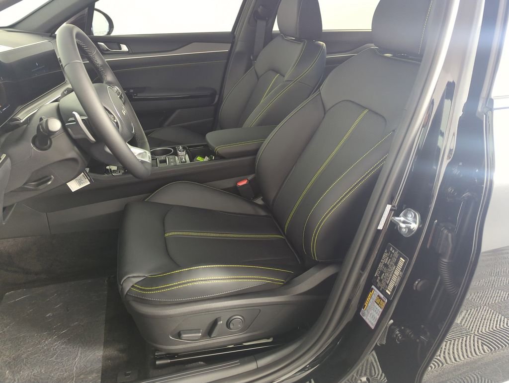 New 2026 Aurora Black Pearl Kia GT image 12