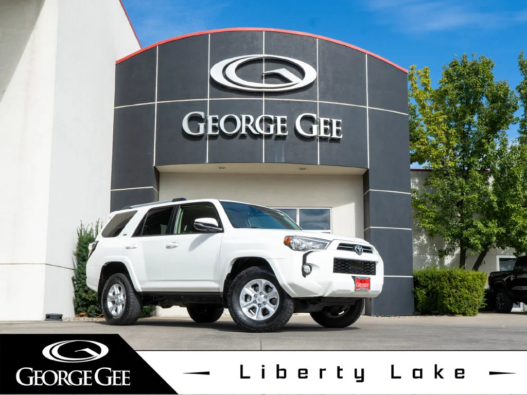 Used 2020 White Toyota SR5 Premium image 1