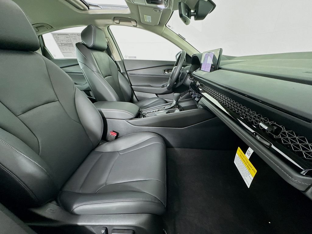 New 2026 Urban Gray Pearl Honda Touring image 39