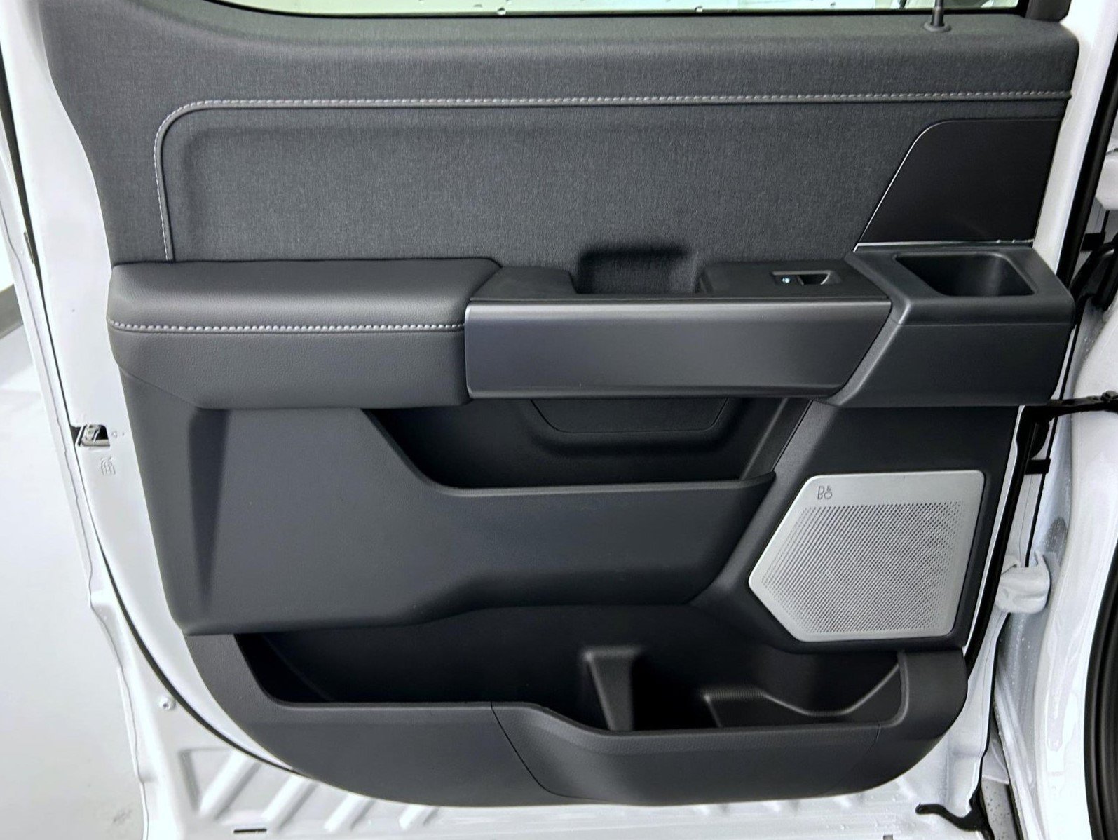 New 2026 Oxford White Ford Lariat image 20