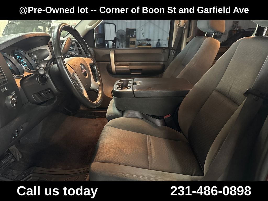 Used 2009  GMC Work Truck image 13