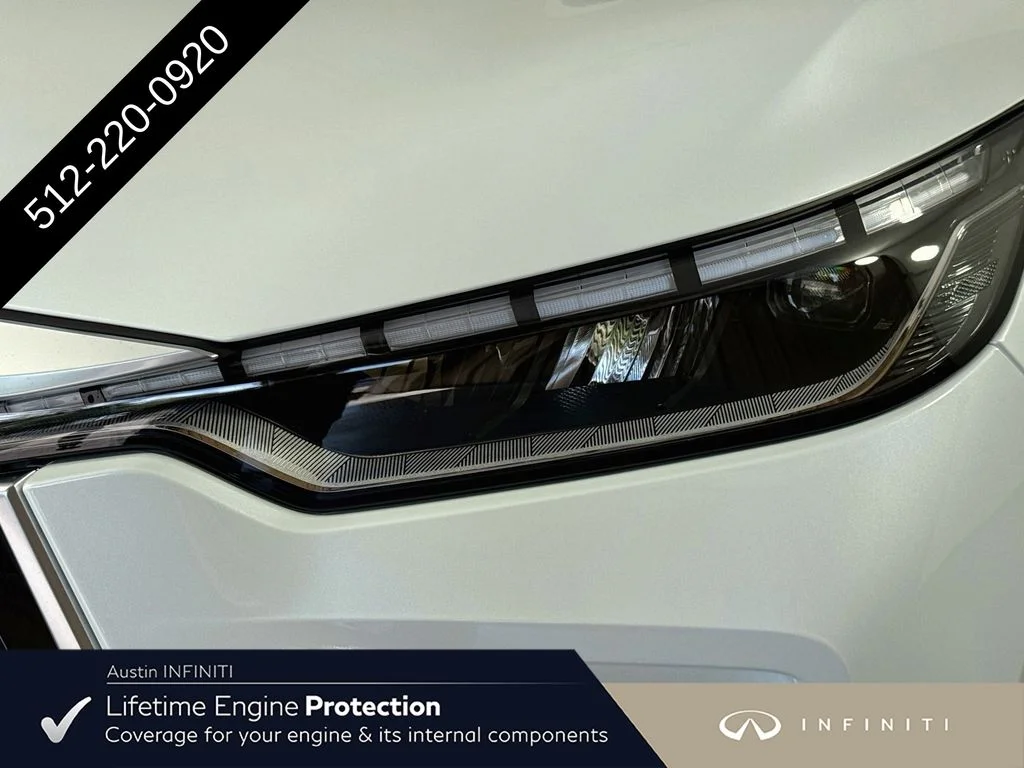 New 2027 White INFINITI LUXE image 41