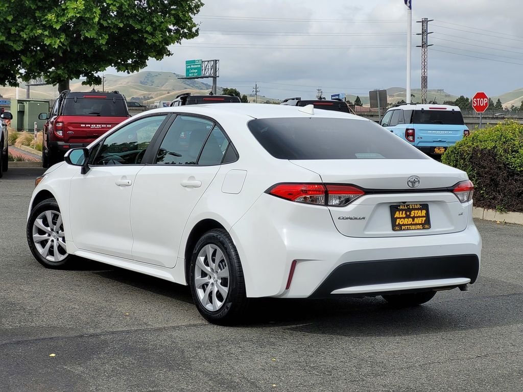 2022 Toyota Corolla LE - Photo 6