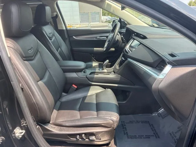 Used 2017 Stellar Black Metallic Cadillac Premium Luxury image 28