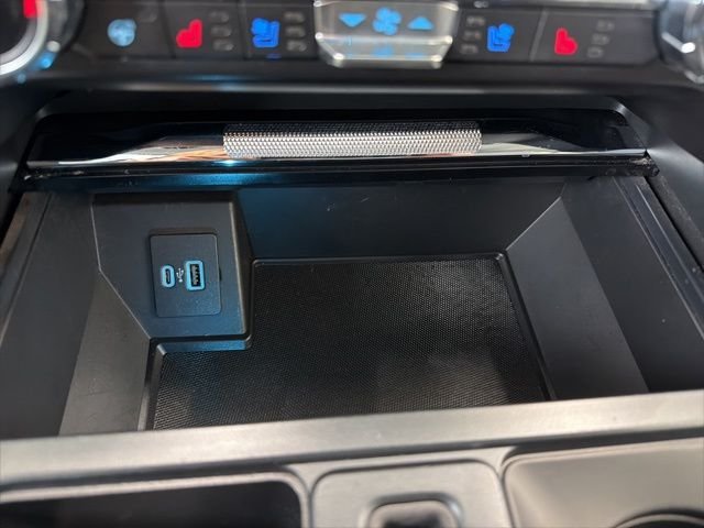 Used 2021 Antimatter Blue Metallic Ford Lariat image 25