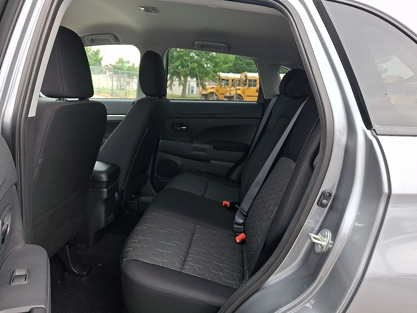 New 2026 Gray Mitsubishi 2.0 LE image 11