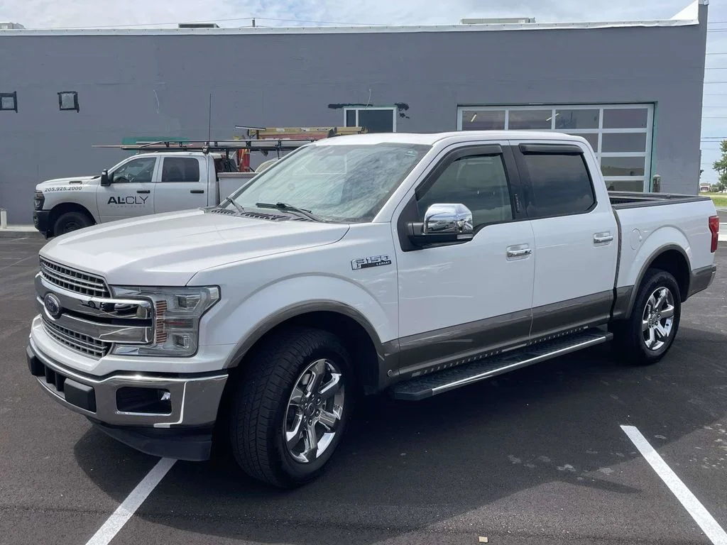 Certified Used 2019  Ford Lariat image 7